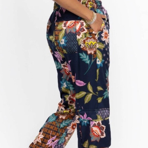 Johnny Was Wild Kelly Silk Cargo Pants - Picture 3 of 10